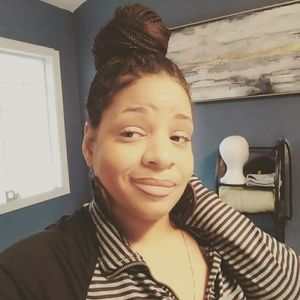 Meet your Posher, Alicia